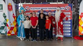 Впервые в Туле для школьников организован новогодний турнир по настольному хоккею