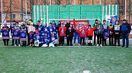 Турнир по хоккею в валенках среди школьников в Туле и Новомосковске